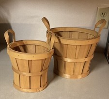 Wood apple bushel for sale  Middlebury