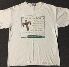 Camisa vintage Trust In The Lord desbotada angústia M religião Deus grunge igreja anos 90 amor comprar usado  Enviando para Brazil