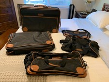 Vtg pierre cardin for sale Vtg pierre cardin for sale  Puyallup