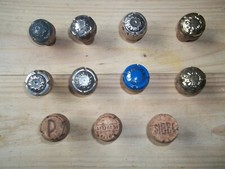 Lot champagne caps d'occasion  Expédié en Belgium