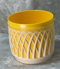 Vaso plástico vintage amarelo Nevco flor comprar usado  Enviando para Brazil