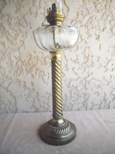 Grande lampe pétrole d'occasion  Le Puy-Sainte-Réparade