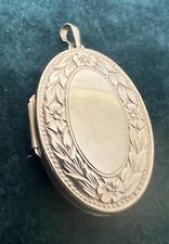 Solid 9ct gold for sale  HORSHAM
