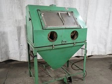 Enclosd abrasive blasting for sale  Euclid