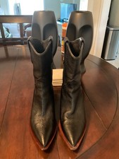 Fendi women boots for sale  New Orleans
