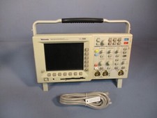 Osciloscópio Digital de Fósforo Tektronix TDS 3012 100 MHz DPO com TDS 3TRG e 3FFT comprar usado Osciloscópio Digital de Fósforo Tektronix TDS 3012 100 MHz DPO com TDS 3TRG e 3FFT comprar usado  Enviando para Brazil