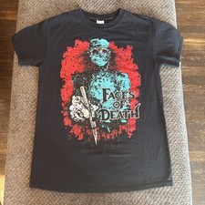 CAMISA MASCULINA PEQUENA FACES OF DEATH METAL CARCAÇA FILME DE TERROR GRINDCORE comprar usado CAMISA MASCULINA PEQUENA FACES OF DEATH METAL CARCAÇA FILME DE TERROR GRINDCORE comprar usado  Enviando para Brazil