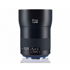 Zeiss milvus 50mm usato  Modugno