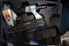 Cloueuse unicair nova d'occasion Cloueuse unicair nova d'occasion  Saint-Alban-Leysse