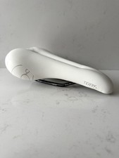 Assento de bicicleta feminino Terry Butterfly recorte ergonômico - Trilhos de liga FEC - Branco comprar usado Assento de bicicleta feminino Terry Butterfly recorte ergonômico - Trilhos de liga FEC - Branco comprar usado  Enviando para Brazil