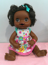 Boneca bebê afro-americana bebê vivo super fofa toda em vinil por Hasbro, 2010 comprar usado  Enviando para Brazil