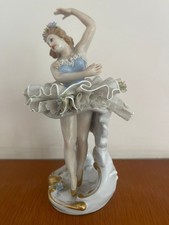 Statuetta ballerina capodimont usato  Villa Santa Lucia