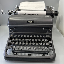 Vintage used royal for sale  Green Bay