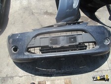 Paraurti anteriore completo usato Paraurti anteriore completo usato  Italia