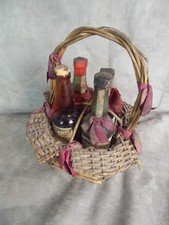 Panier mignonettes anciennes. d'occasion  Pézilla-la-Rivière