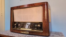 Radio valvole restaurata usato  Spedire a Italy