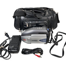 Usado, Panasonic Palmcorder VHS-C PV-L352D 700x transferência de vídeo digital zoom de alta definição comprar usado Usado, Panasonic Palmcorder VHS-C PV-L352D 700x transferência de vídeo digital zoom de alta definição comprar usado  Enviando para Brazil