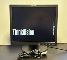 Monitor giratório ajustável Lenovo ThinkVision 17” LCD comprar usado  Enviando para Brazil
