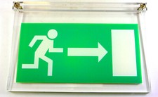 Fluchtwegschild rettungsweg de gebraucht kaufen  Gettorf