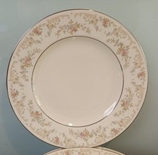 Tea plates. royal for sale  IPSWICH