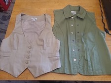 Woman vests 2 for sale  Morrison