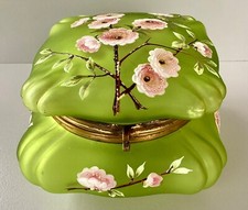 Bonbonnière boîte bijoux d'occasion  Puy-l'Évêque