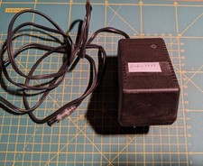 Caricabatterie modello bd600 usato  Trento