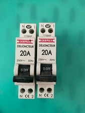 Lot disjoncteur c20 d'occasion  Mimizan