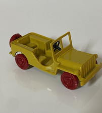 Vintage Willy's Jeep Brinquedo Plástico 4" Amarelo e Vermelho comprar usado  Enviando para Brazil