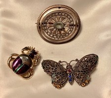 Selection vintage brooches. for sale  YORK