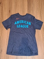 Usado, Camiseta gráfica 309 Nike "American League" MLB – Tamanho G – Azul marinho comprar usado Usado, Camiseta gráfica 309 Nike "American League" MLB – Tamanho G – Azul marinho comprar usado  Enviando para Brazil