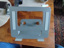 SOPORTE PARA PORTÁTIL - ELEVADOR AJUSTABLE PARA PORTÁTIL / COMPUTADORA ERGONÓMICA DE MESA segunda mano  Embacar hacia Mexico