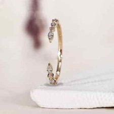 Anel de ouro amarelo 10K banda aberta marquesa e corte redondo diamante cultivado em laboratório 0,18 CT comprar usado  Enviando para Brazil