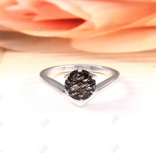 Anello con pietre usato  Spedire a Italy