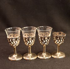 3 copos cordiais e 4 suportes de metal Silvertone Scrollwork feitos no Japão comprar usado  Enviando para Brazil
