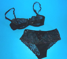 Simone perele lace d'occasion  Expédié en Belgium