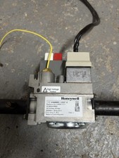 Honeywell v4400c1237 gas for sale  HIGH WYCOMBE