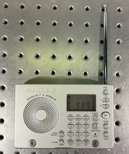 Rádio portátil Grundig YB-P 2000 de ondas curtas e AM/FM projetado por F.A. Porsche  comprar usado Rádio portátil Grundig YB-P 2000 de ondas curtas e AM/FM projetado por F.A. Porsche  comprar usado  Enviando para Brazil