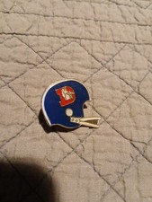 Pin vintage casque d'occasion  Le Quesnel