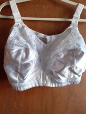 Triumph doreen white for sale  BRIGHTON