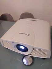 Videoproiettore grandi spazi usato  Chioggia