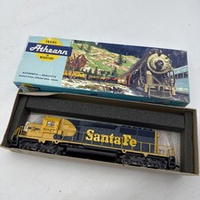 Athearn santa sd40 for sale Athearn santa sd40 for sale  Lawrence