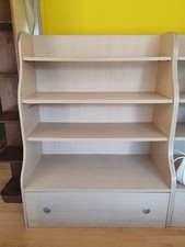 Scaffali legno locale usato Scaffali legno locale usato  Cupra Marittima