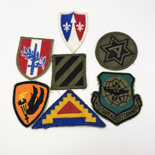 Military badges lot d'occasion  Expédié en Belgium