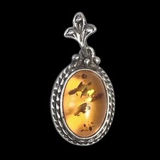 Ancien pendentif ambre d'occasion  Nantes-