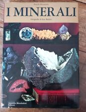 Libro. minerali. 1970 usato  Chiavari