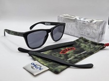 Oakley frogskins nitraid d'occasion  Béziers