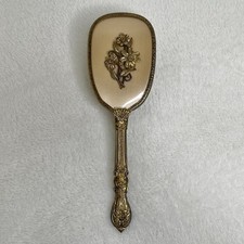 Escova de cabelo vintage tom dourado ornamentada com flores florais comprar usado Escova de cabelo vintage tom dourado ornamentada com flores florais comprar usado  Enviando para Brazil