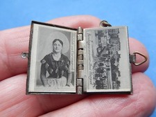 Pendentif miniature livre d'occasion  Aubenas