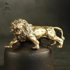 Antique brass lion d'occasion  Expédié en Belgium